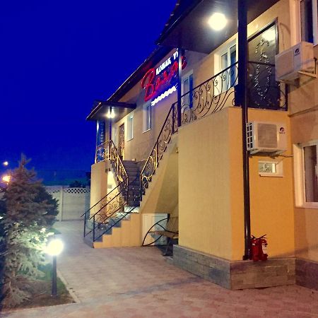 Voyazh Hotell Taraz Eksteriør bilde