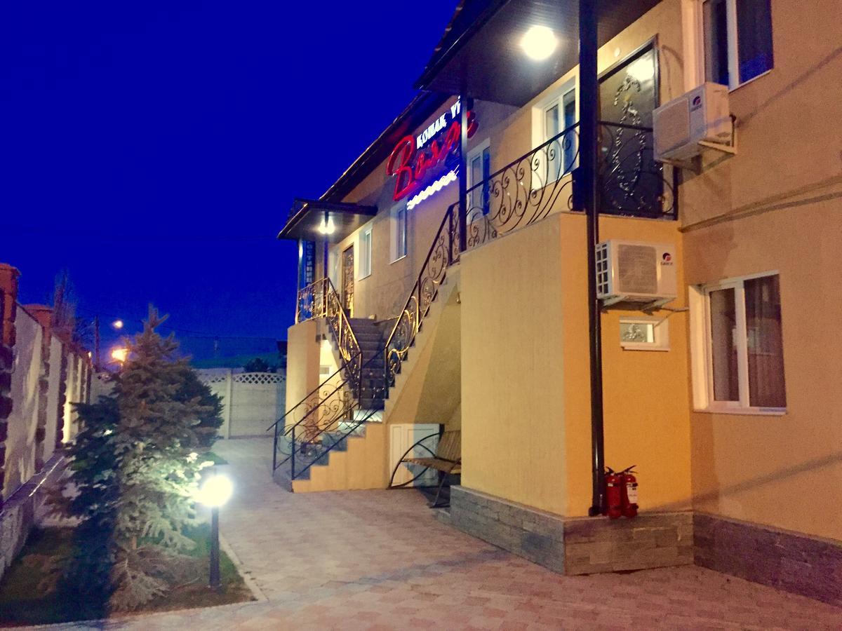 Voyazh Hotell Taraz Eksteriør bilde