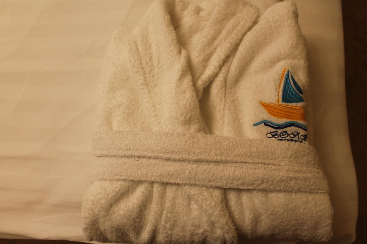 Voyazh Hotell Taraz Eksteriør bilde
